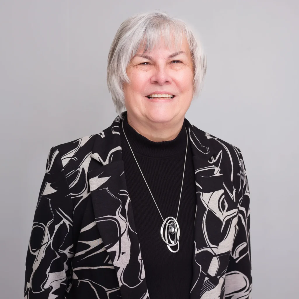 Betsy Rouw, Administrative Assistant