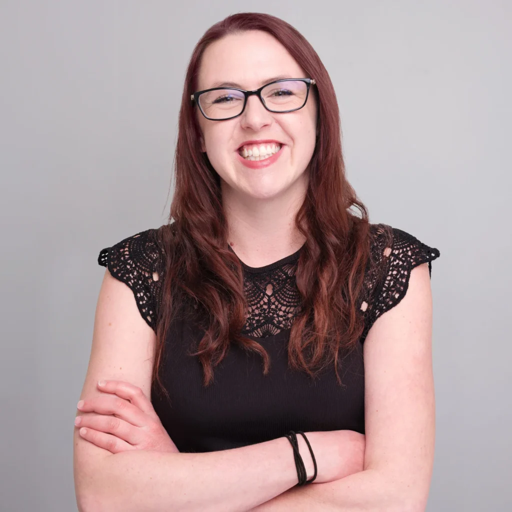 Lindsay Miller, Receptionist (Hagersville)